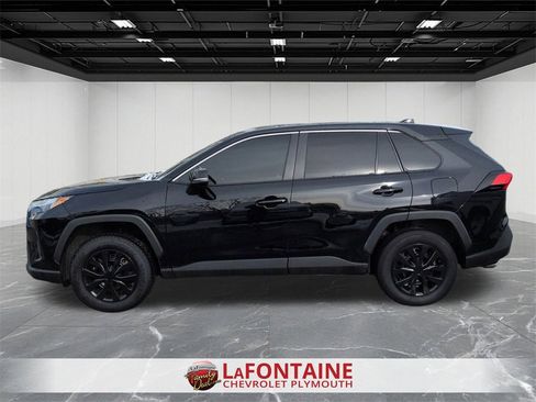 Used 2024 Toyota RAV4 LE image 5