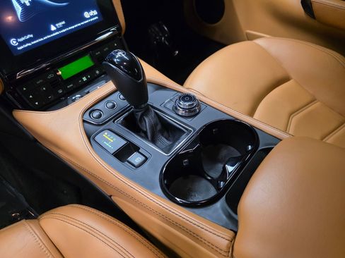 Used 2018 Maserati GranTurismo Sport image 29