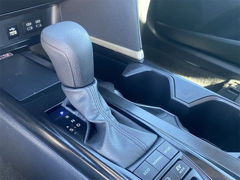 Used 2025 Toyota Camry LE image 12