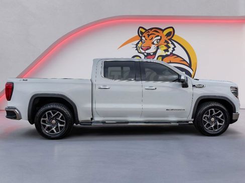 Used 2023 GMC Sierra 1500 SLT image 4