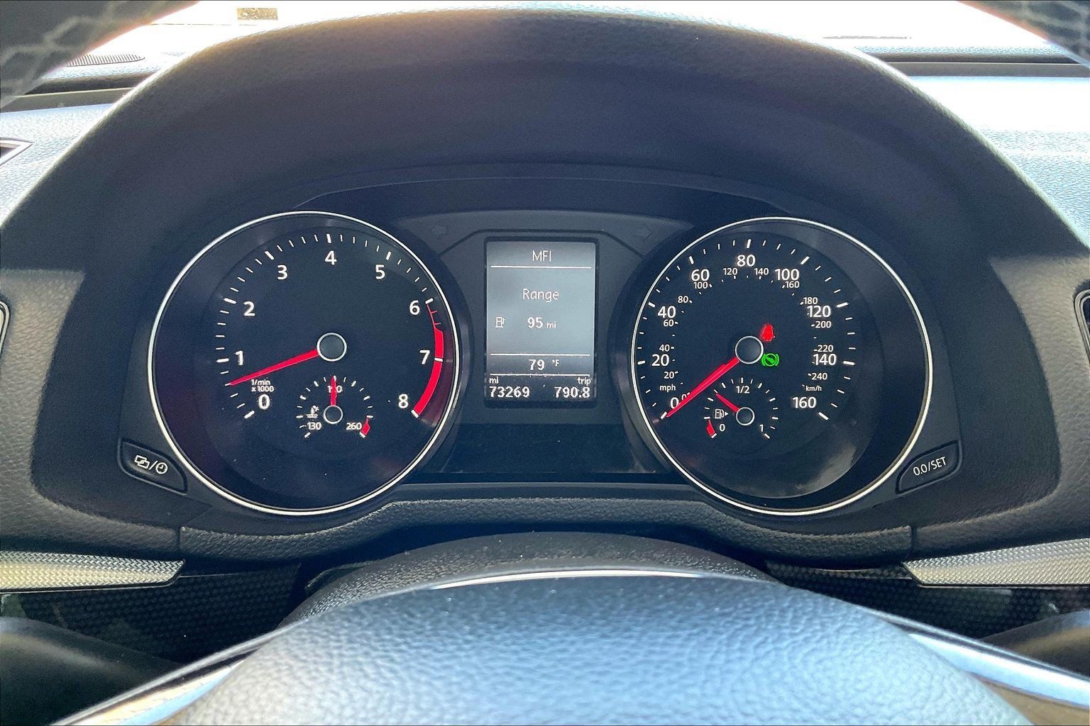 Used 2018 Volkswagen Passat 3.6 FWD image 13