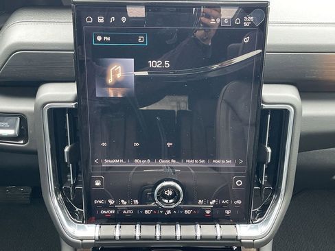 New 2026 GMC Yukon XL Denali w/ Denali Reserve Package AWD/4WD image 13