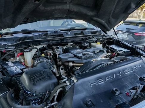 Used 2015 RAM 2500 Laramie w/ Protection Group image 31