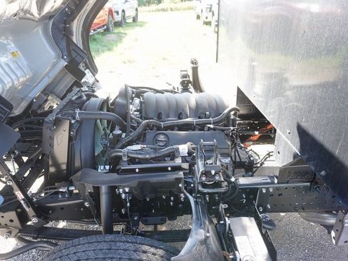 New 2025 Chevrolet Low Cab Forward RWD image 29