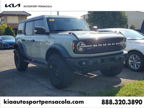 Used 2023 Ford Bronco Wildtrak AWD/4WD image 1