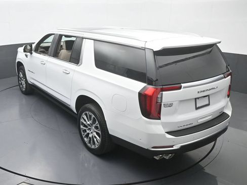Used 2026 GMC Yukon XL Denali w/ Denali Reserve Package AWD/4WD image 62