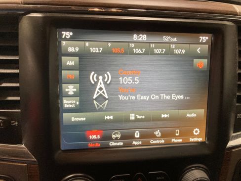 Used 2018 RAM 1500 Laramie w/ Convenience Group image 30