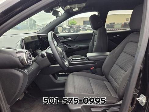 Used 2025 Chevrolet Equinox LT AWD/4WD image 8
