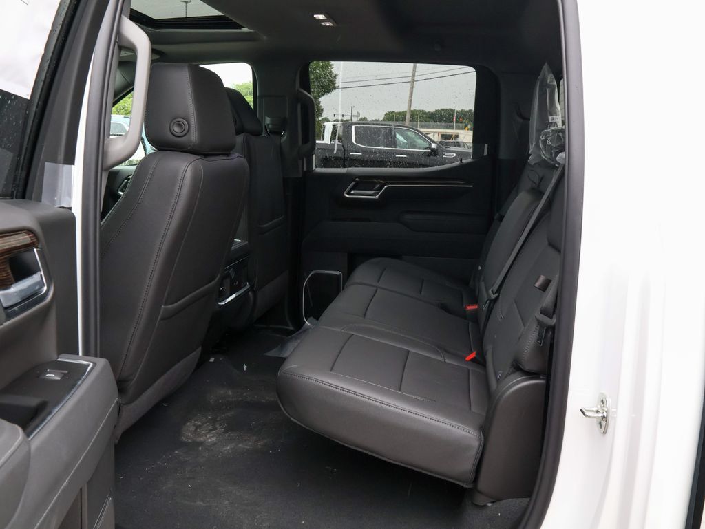 New 2026 GMC Sierra 1500 Elevation w/ Elevation Premium Package AWD/4WD image 10