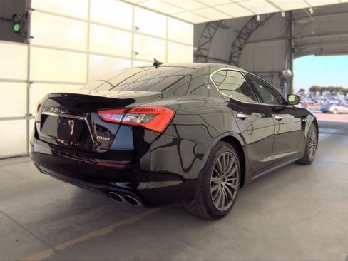 Used 2018 Maserati Ghibli RWD image 9