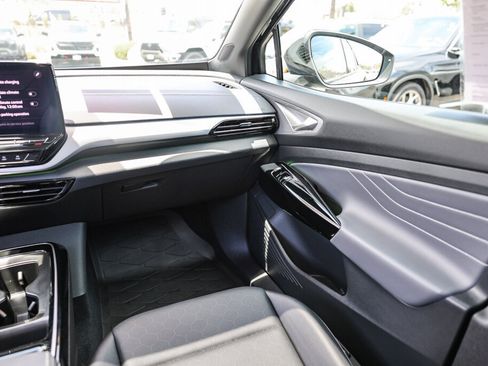 Used 2023 Volkswagen ID.4 Pro S RWD image 5