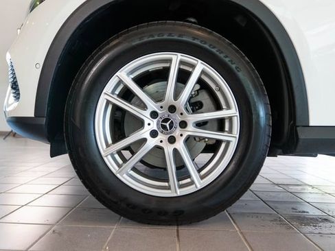 Certified 2023 Mercedes-Benz GLC 300 4MATIC image 9