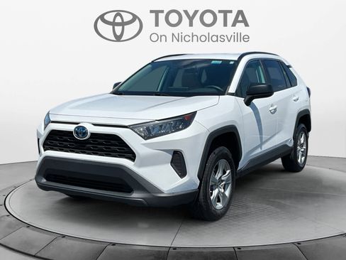 Used 2022 Toyota RAV4 LE AWD/4WD image 1