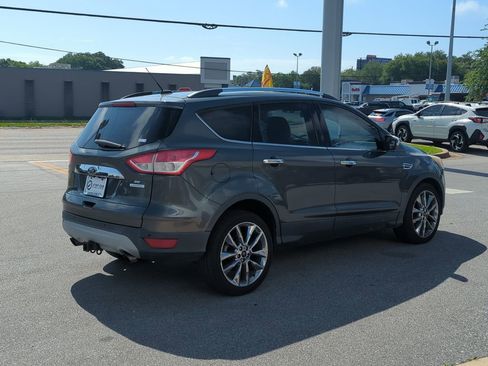 Used 2015 Ford Escape SE w/ SE Chrome Package FWD image 7