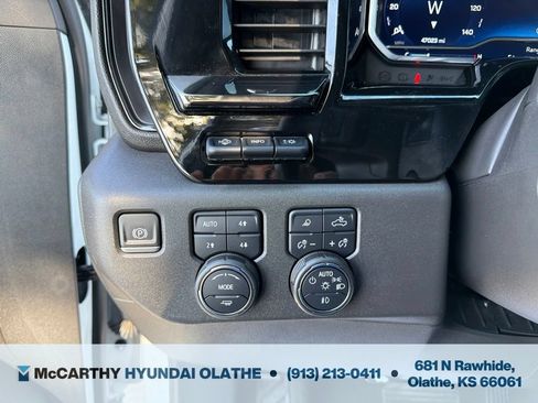 Used 2023 Chevrolet Silverado 1500 ZR2 w/ Technology Package AWD/4WD image 32