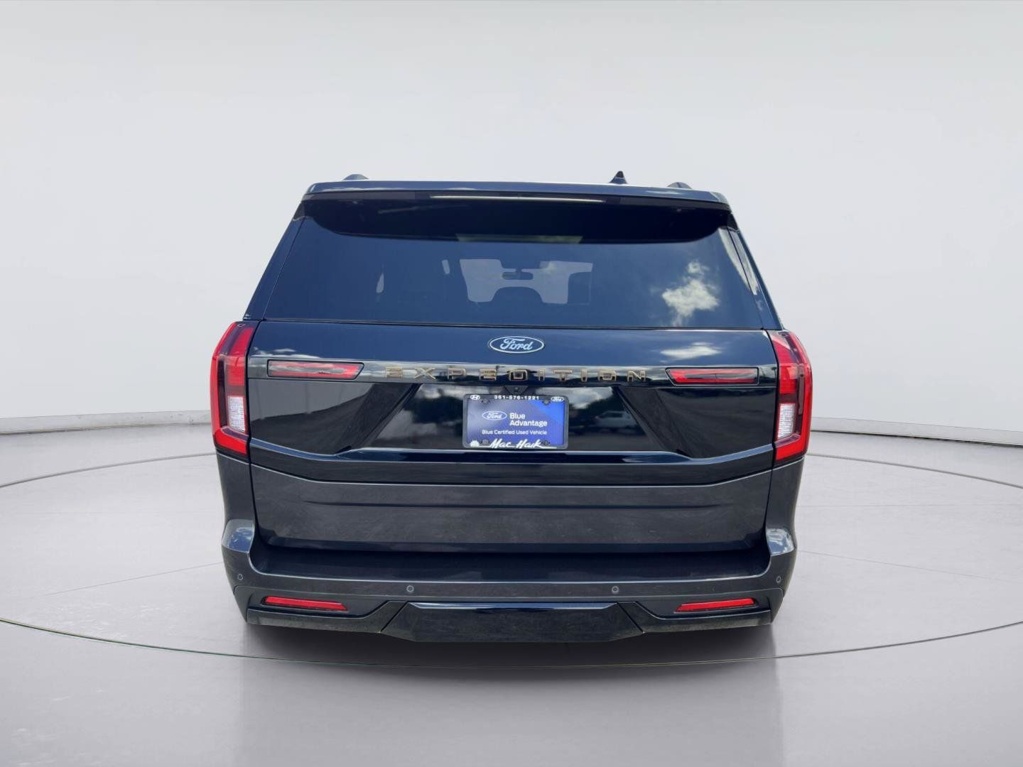 Certified 2025 Ford Expedition Tremor AWD/4WD image 4