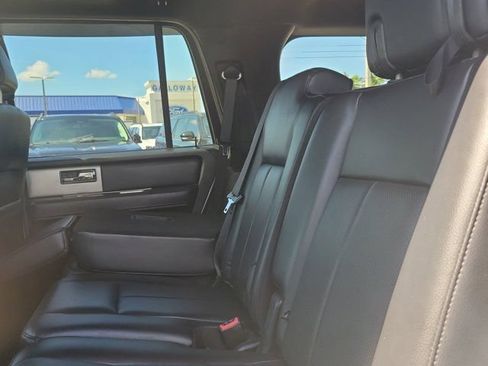 Used 2016 Ford Expedition XLT w/ Equipment Group 202A RWD image 15