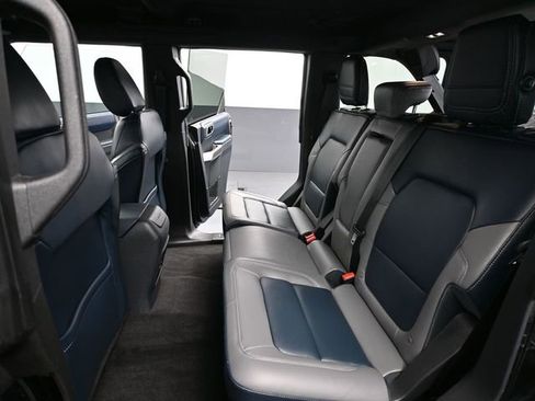 Used 2023 Ford Bronco Outer Banks image 24