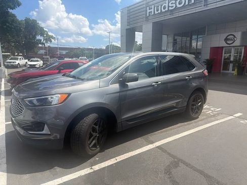 Used 2024 Ford Edge SEL AWD/4WD image 3