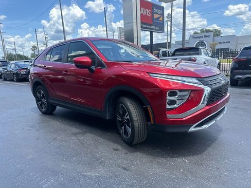 Used 2025 Mitsubishi Eclipse Cross SE AWD/4WD image 3