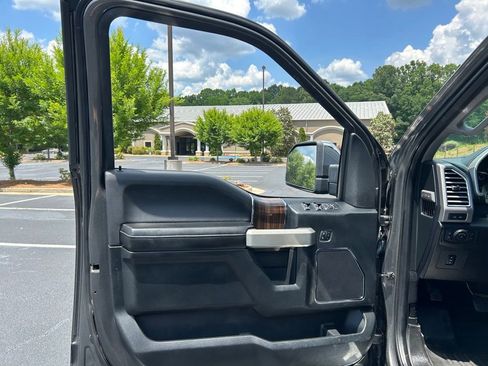 Used 2016 Ford F150 Lariat RWD image 58