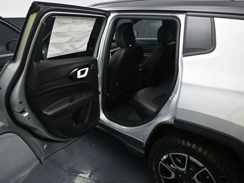 New 2026 Jeep Compass Trailhawk w/ Sun, Sound & Navigation Group AWD/4WD image 25
