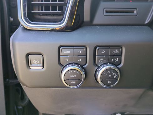 Used 2023 GMC Sierra 1500 Denali image 18