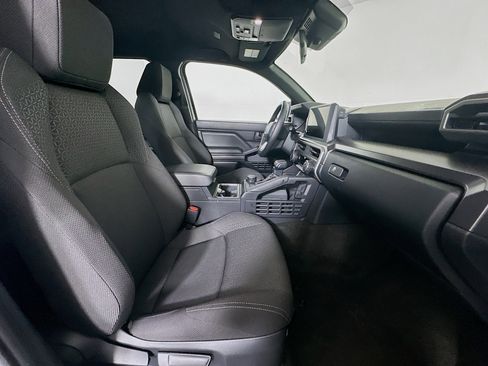 Used 2025 Toyota 4Runner SR5 image 29