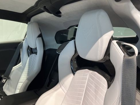 Used 2024 Chevrolet Corvette Stingray Premium Cpe w/ Battery Protection Package image 32