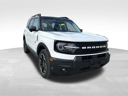 Used 2025 Ford Bronco Sport Outer Banks w/ Outer Banks Tech Package+ image 7