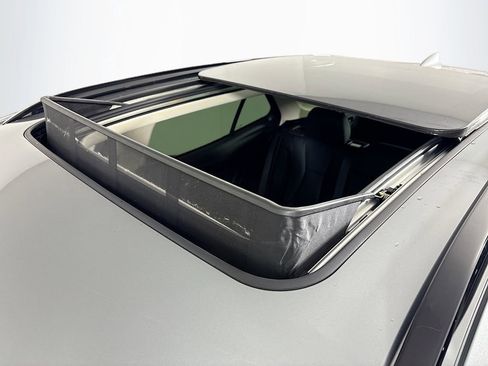 Certified 2023 Buick Envision Essence w/ Sport Touring Package image 25