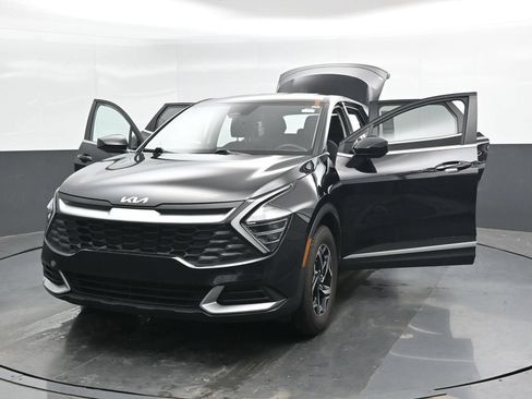 Used 2025 Kia Sportage LX AWD/4WD image 49