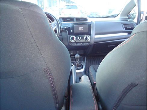 Used 2018 Honda Fit Sport image 18
