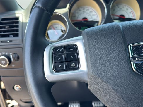 Used 2014 Dodge Challenger R/T Plus RWD image 27