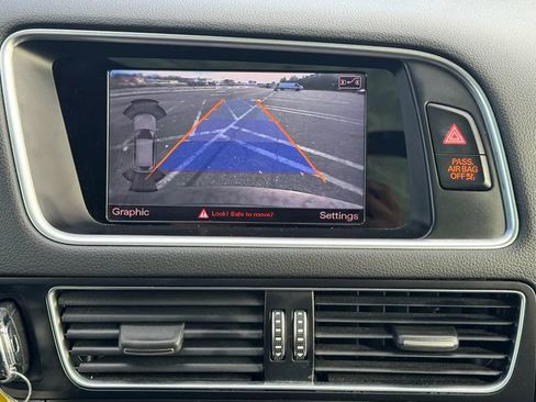 Used 2015 Audi Q5 2.0T Premium Plus w/ Technology Package image 17