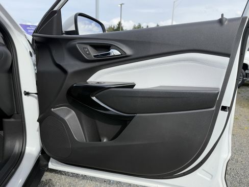 New 2026 Chevrolet Trax LT w/ Driver Confidence Package image 17