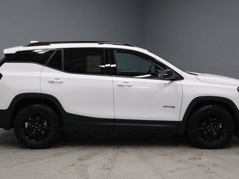 Used 2022 GMC Terrain AT4 w/ Infotainment Package II AWD/4WD image 6