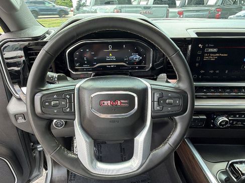 Used 2023 GMC Sierra 1500 SLT w/ SLT Premium Plus Package AWD/4WD image 25
