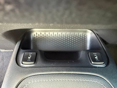 Used 2022 Toyota Corolla XSE FWD image 30