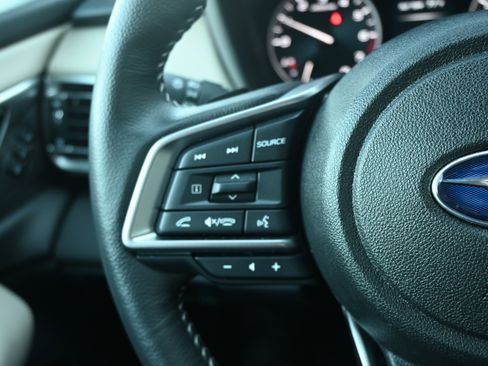 Certified 2025 Subaru Outback Limited image 18