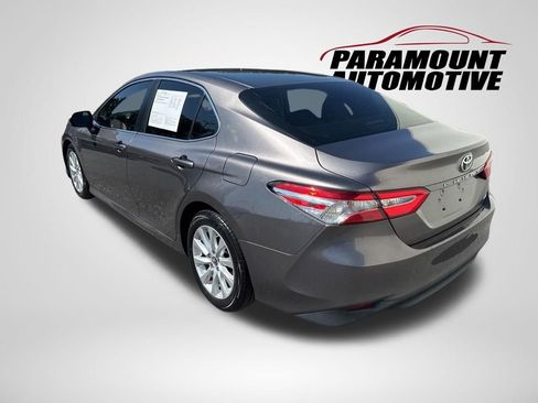 Used 2018 Toyota Camry LE FWD image 5
