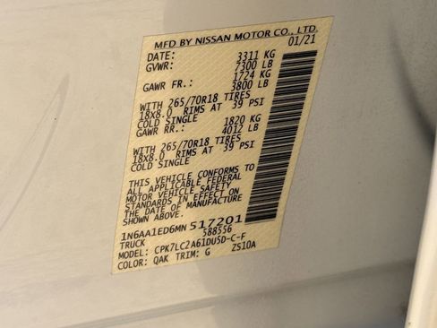 Used 2021 Nissan Titan SV w/ SV Convenience Package image 26