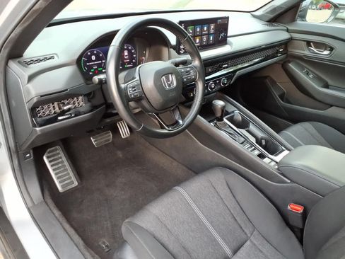 Used 2024 Honda Accord Sport image 13