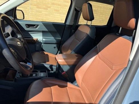 Used 2024 Ford Maverick Lariat w/ 4K Tow Package image 16