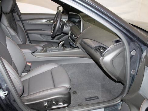 Used 2025 Cadillac CT5 Sport image 13