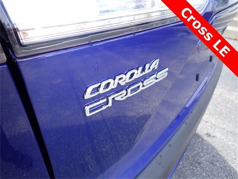 Certified 2023 Toyota Corolla Cross LE image 4