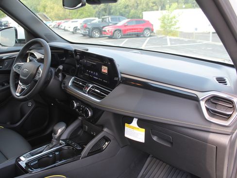 New 2026 Chevrolet TrailBlazer ACTIV w/ Convenience Package AWD/4WD image 18