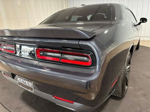 Used 2017 Dodge Challenger R/T RWD image 16