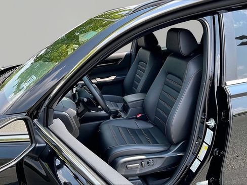 Used 2025 Honda CR-V Sport Touring image 17