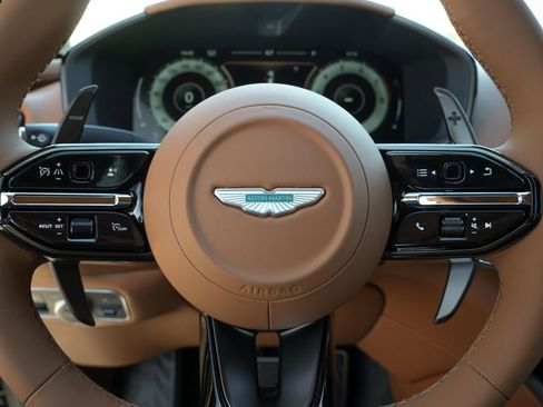 New 2026 Aston Martin DBX 707 image 22